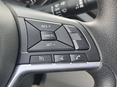 Used 2025 Nissan Altima 2.5 SV FWD image 22