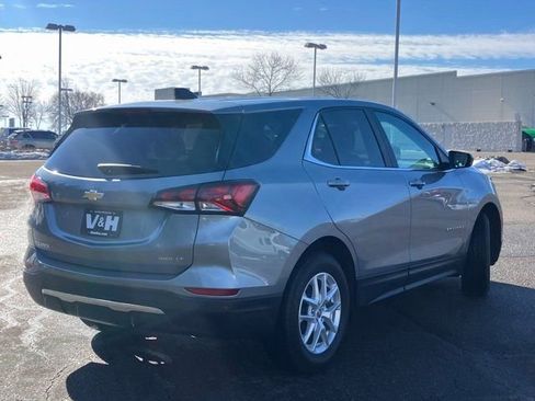 Used 2024 Chevrolet Equinox LT w/ LPO, Floor Liner Package image 27