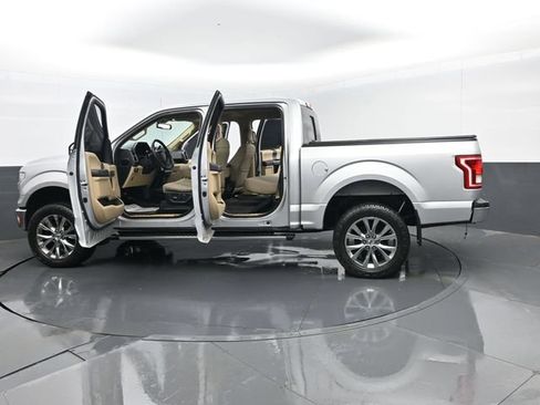 Used 2017 Ford F150 XLT w/ Equipment Group 302A Luxury AWD/4WD image 30