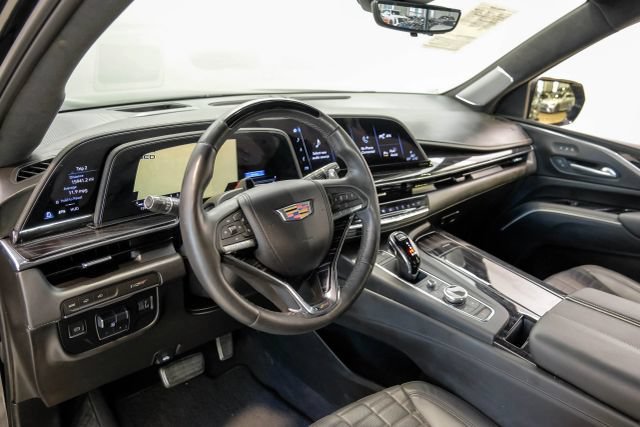 Used 2023 Cadillac Escalade V AWD/4WD image 4