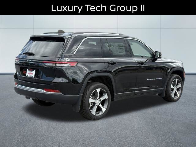 Used 2024 Jeep Grand Cherokee Limited 4xe w/ Luxury Tech Group II AWD/4WD image 3