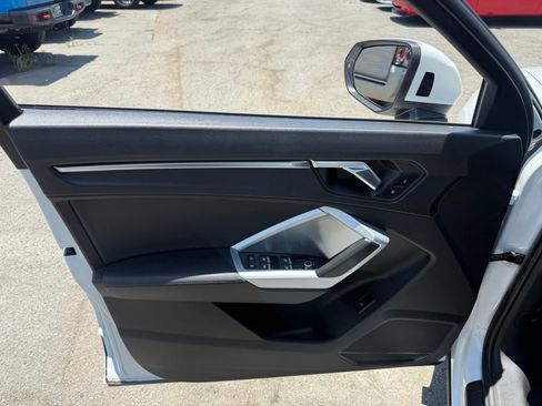 Used 2019 Audi Q3 2.0T Premium Plus w/ Premium Plus Package image 9