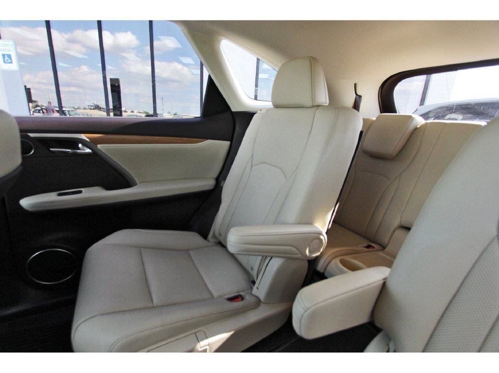 Used 2020 Lexus RX 350L FWD w/ Premium Package image 12