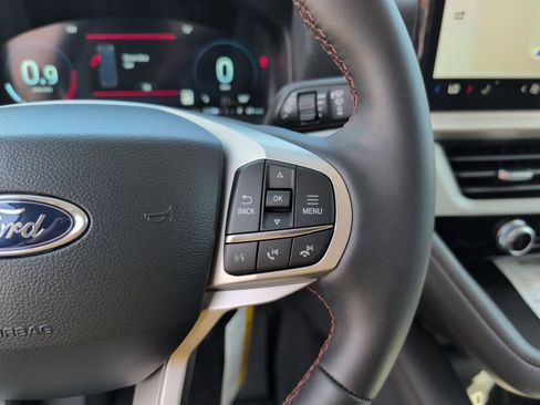 New 2026 Ford Explorer Active image 31