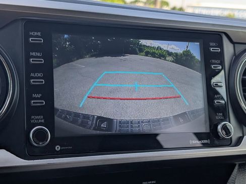 Used 2023 Toyota Tacoma SR5 RWD image 19