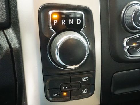 Used 2019 RAM 1500 Classic Warlock image 32