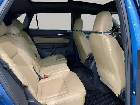 Used 2020 Volkswagen Atlas Cross Sport SEL image 10