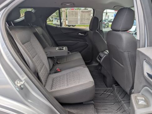 Used 2024 Chevrolet Equinox LT w/ LPO, Floor Liner Package FWD image 17