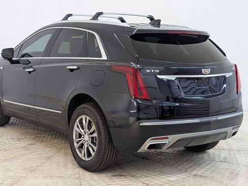 Used 2021 Cadillac XT5 Premium Luxury image 3