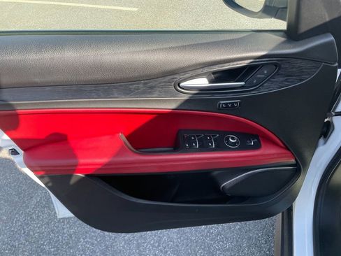 Used 2020 Alfa Romeo Stelvio Sport w/ Cold Weather Package image 11