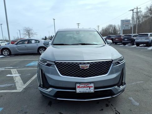 Used 2024 Cadillac XT6 Premium Luxury w/ LPO, Floor Liner Package FWD image 3