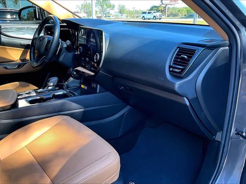 Used 2022 Lexus NX 350 Premium image 18