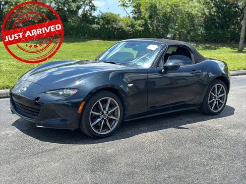 Used 2021 MAZDA MX-5 Miata Grand Touring RWD image 1