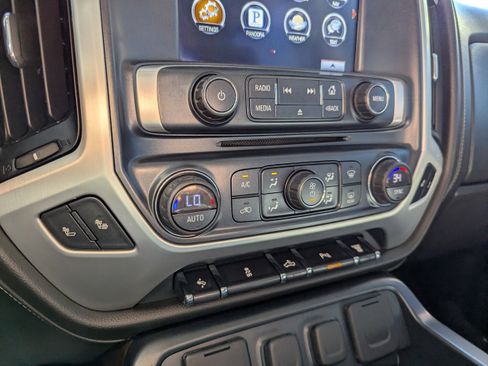 Used 2016 GMC Sierra 2500 SLT w/ Duramax Plus Package AWD/4WD image 24