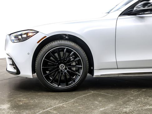 New 2025 Mercedes-Benz S 580 4MATIC Sedan image 10