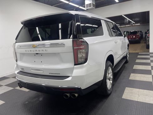 Used 2023 Chevrolet Suburban Premier AWD/4WD image 5