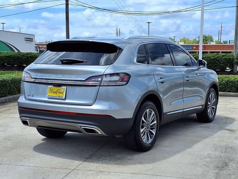 Used 2023 Lincoln Nautilus AWD w/ Premium Package image 2