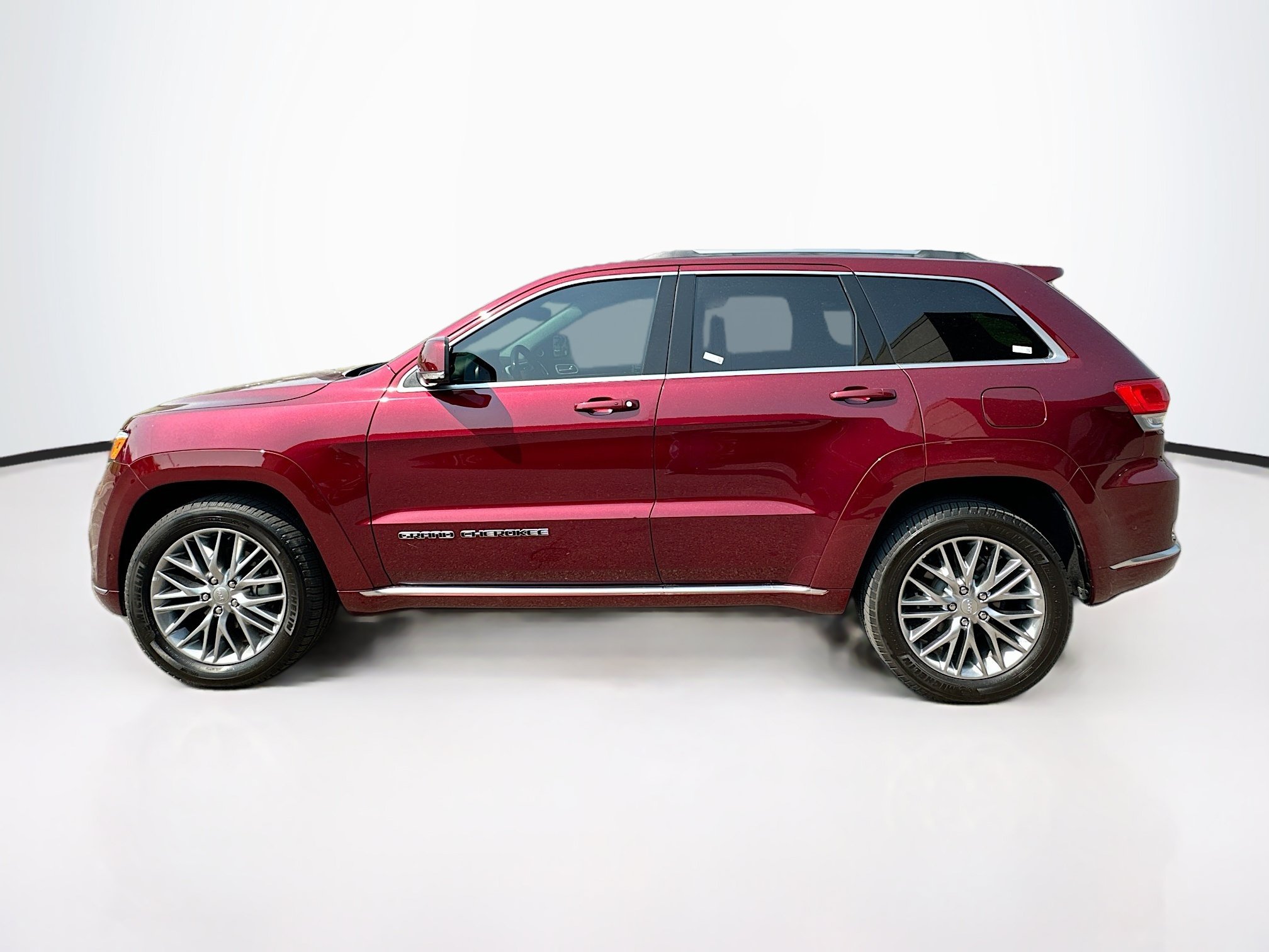 Used 2018 Jeep Grand Cherokee Summit w/ Platinum Series Group AWD/4WD image 4
