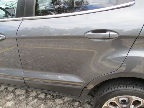 Used 2021 Ford EcoSport Titanium AWD/4WD image 15