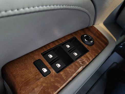 Used 2010 Cadillac STS image 48