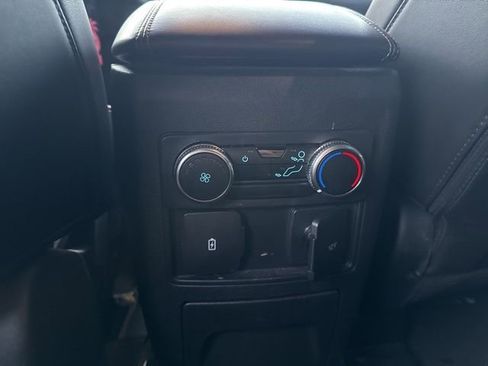 Used 2022 Ford Explorer XLT w/ Equipment Group 202A image 35