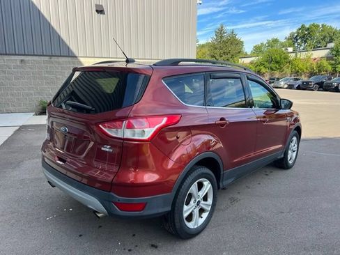 Used 2016 Ford Escape SE w/ Equipment Group 201A AWD/4WD image 5