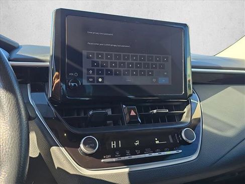 Certified 2025 Toyota Corolla LE image 10