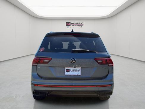 Used 2023 Volkswagen Tiguan SE R-Line AWD/4WD image 4
