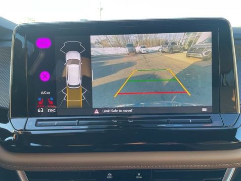 Certified 2025 Volkswagen Atlas Cross Sport SEL R-Line image 21