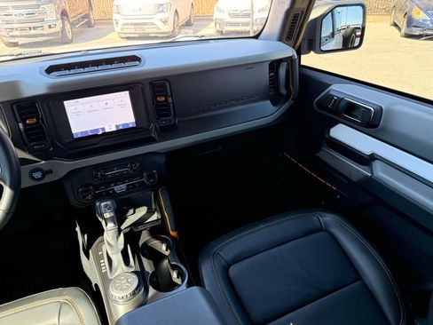 Used 2023 Ford Bronco Badlands w/ Sasquatch Package image 34