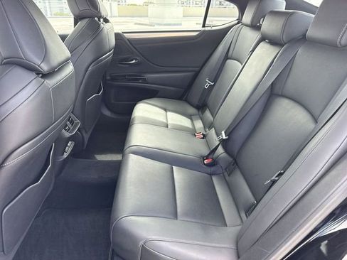 Certified 2022 Lexus ES 350 F Sport w/ Accessory Package 2 FWD image 23