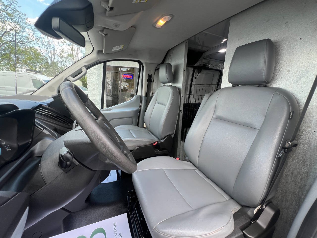 Used 2019 Ford Transit 150 130 Low Roof RWD image 5