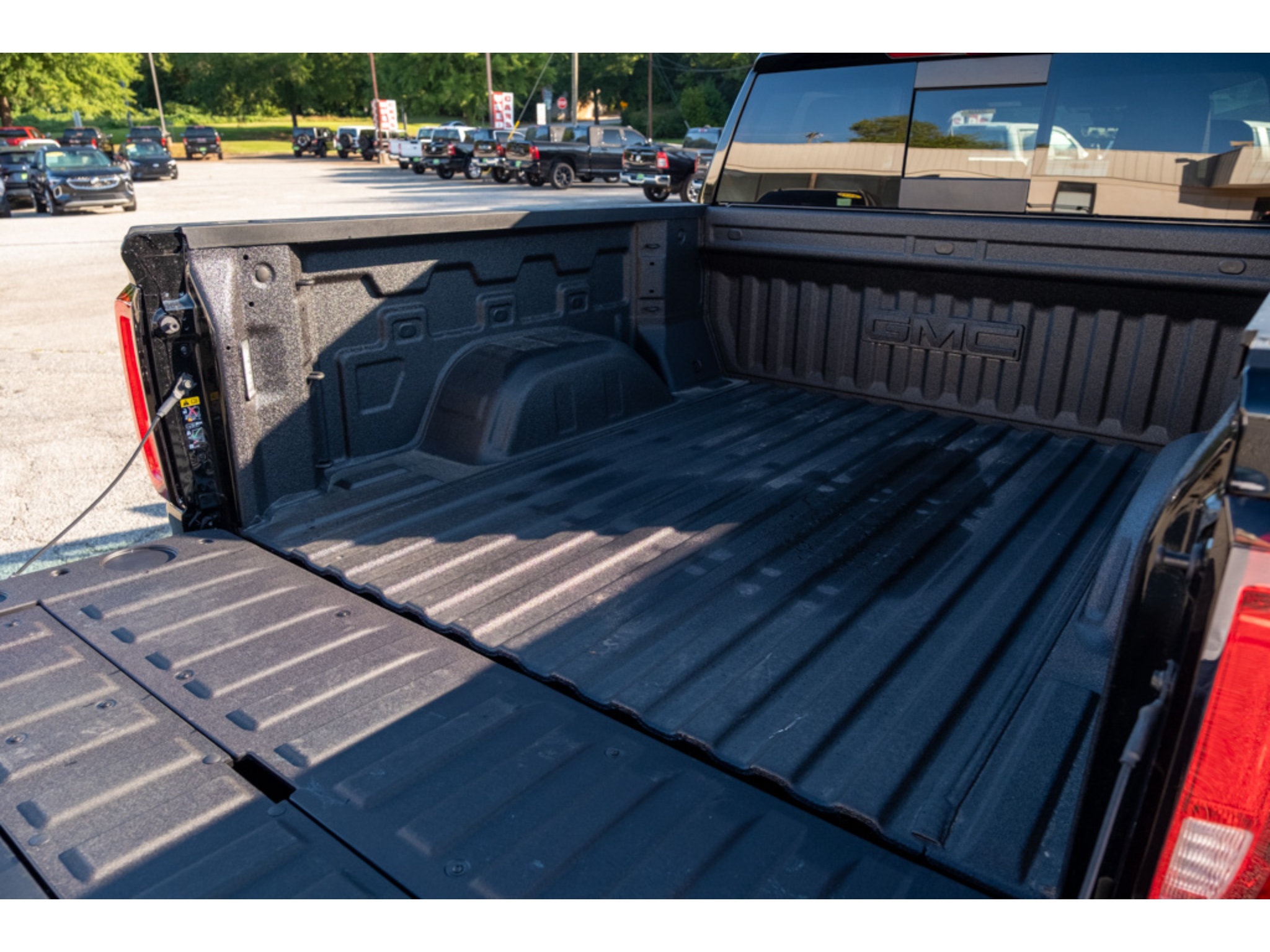 New 2026 GMC Sierra 1500 AT4 w/ AT4 Premium Package AWD/4WD image 35