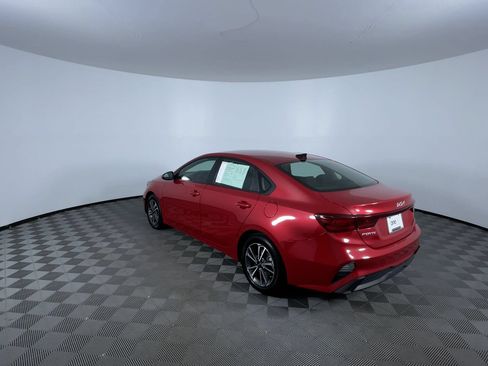 Used 2023 Kia Forte LXS FWD image 7