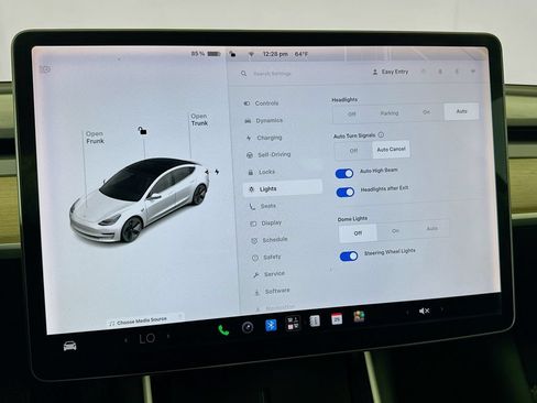 Used 2019 Tesla Model 3 Standard Range RWD image 23