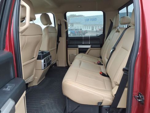 Used 2020 Ford F350 Lariat w/ Chrome Package image 14