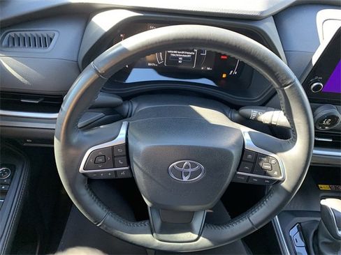 Certified 2024 Toyota Grand Highlander XLE image 19