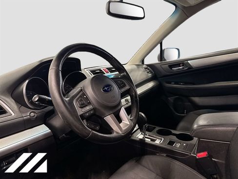 Used 2015 Subaru Legacy 2.5i Premium w/ Moonroof Package AWD/4WD image 9