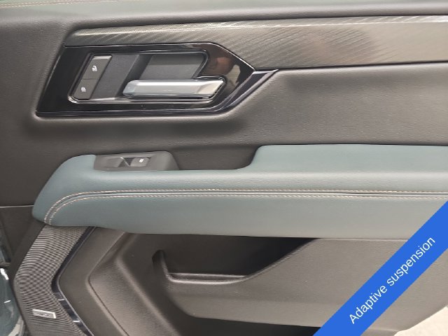Used 2026 GMC Yukon AT4 w/ AT4 Premium Plus Package AWD/4WD image 18