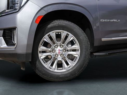 Used 2021 GMC Yukon Denali image 3