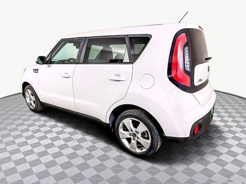 Used 2018 Kia Soul Base image 6