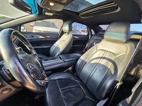 Used 2017 Lincoln MKZ Reserve image 11