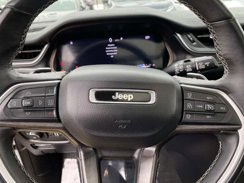 Used 2022 Jeep Grand Cherokee L Limited w/ Luxury Tech Group II image 14