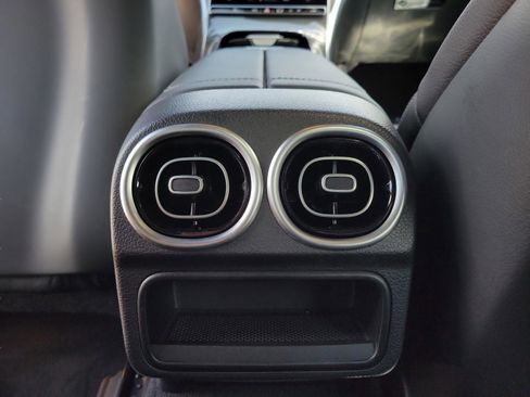 Used 2026 Mercedes-Benz CLE 300 4MATIC Coupe image 12