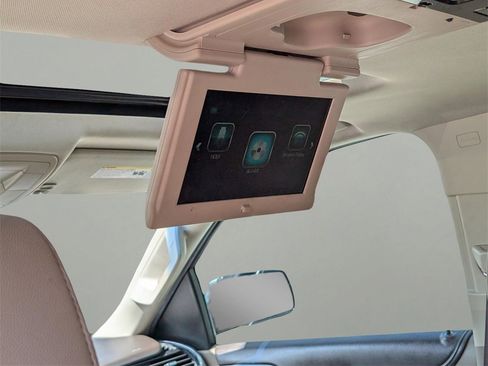 Used 2020 Chevrolet Tahoe Premier image 16