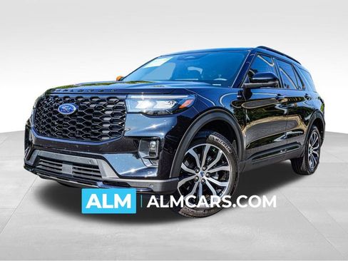 Used 2025 Ford Explorer ST-Line image 1