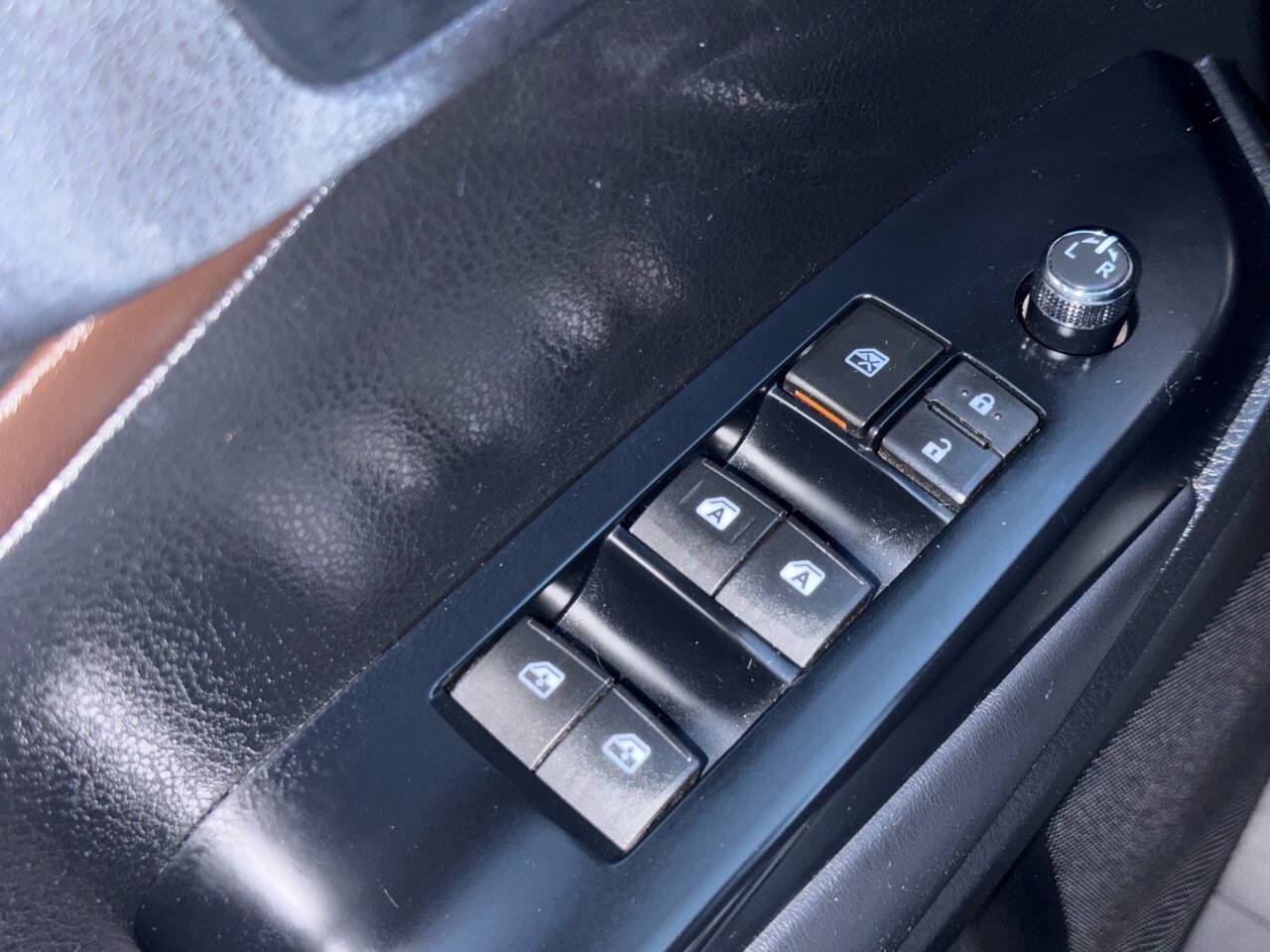 Used 2014 Toyota Highlander XLE AWD/4WD image 41
