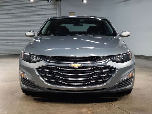 Used 2024 Chevrolet Malibu LT image 2