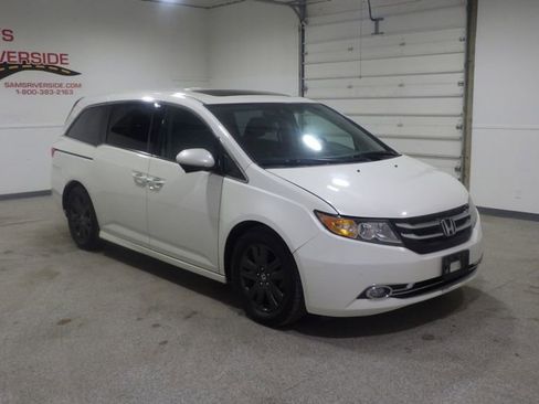 Used 2016 Honda Odyssey Touring image 5
