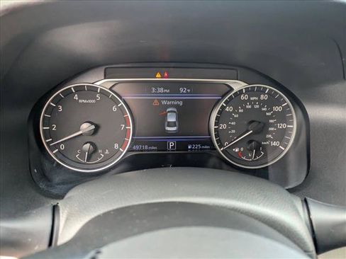 Used 2025 Nissan Altima 2.5 SV FWD image 10